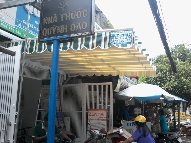 Mái hiên di động nhà thuốc Quận Tân Phú